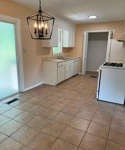 3970 Terrace Dr — Photo 20