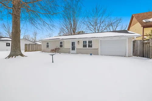 304 SE B St Photo 1