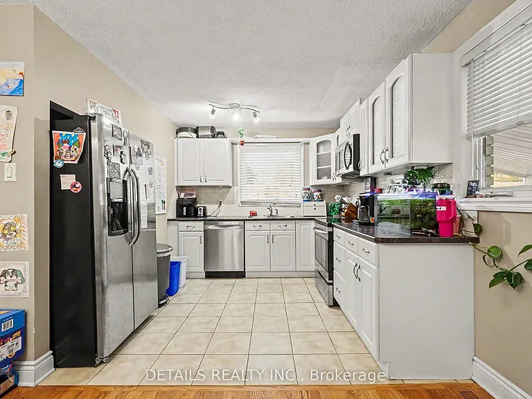 816 Willow Ave — Photo 7