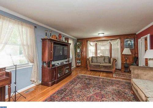 4th image of 600 Childs Ave