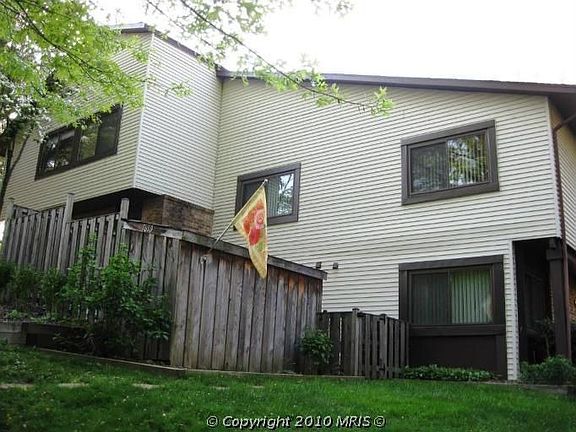2nd image of 7659 Woodbine Dr
