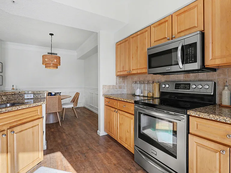 2044 Alta Meadows Ln #1809 — Photo 14