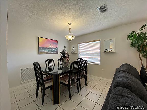 4th image of 817 E 13th Ave