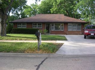 2440 Hobbs Dr, Manhattan, KS 66502