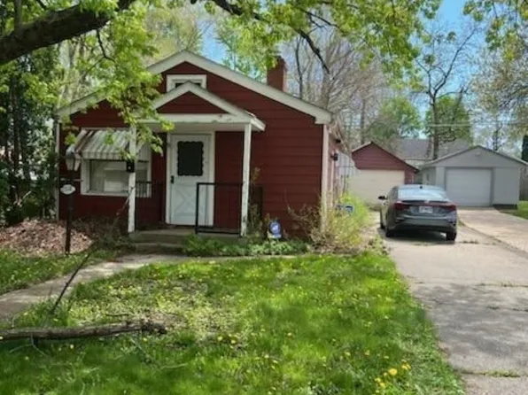 2818 Arcadia Ter, Rockford, IL 61101