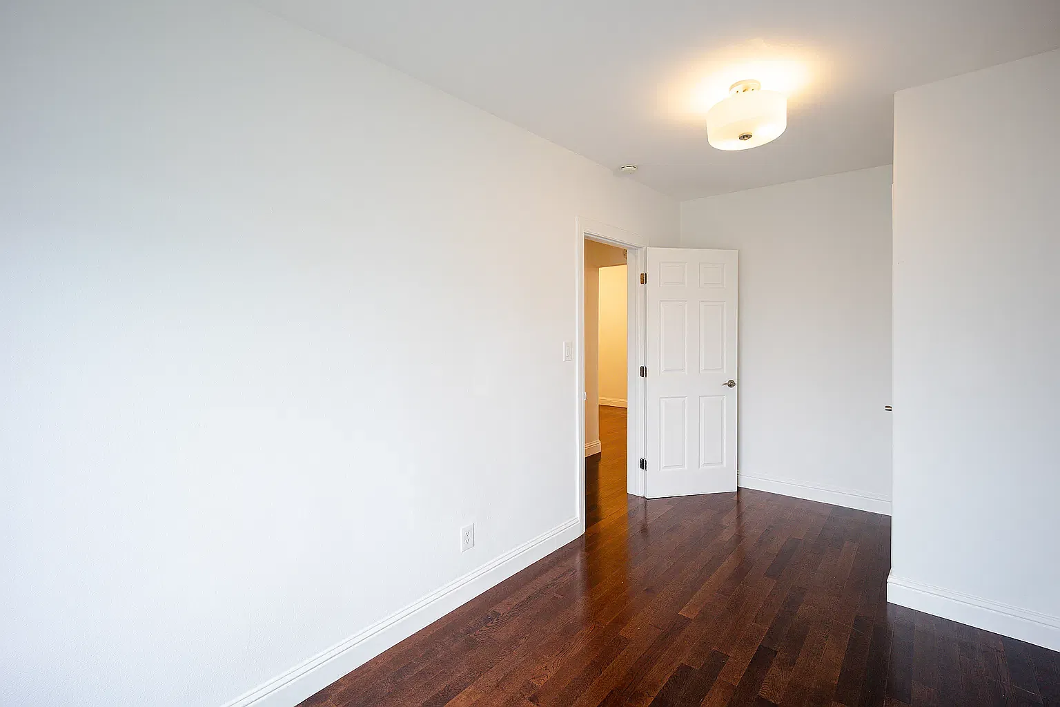 3 bed, 1560 sqft, $4,500 — Photo 4