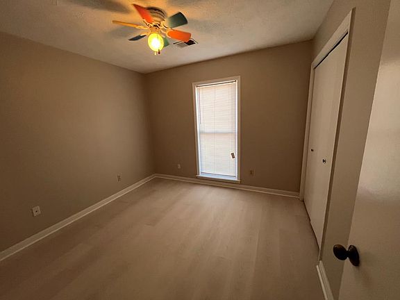 4th image of 6500 Autumnleaf Dr