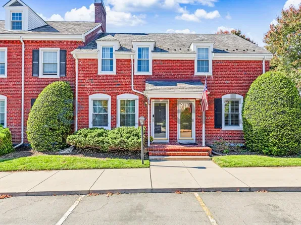3349 S Wakefield St #A, Arlington, VA 22206