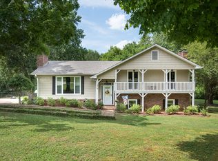 319 Westbury Ln, Florence, AL 35630