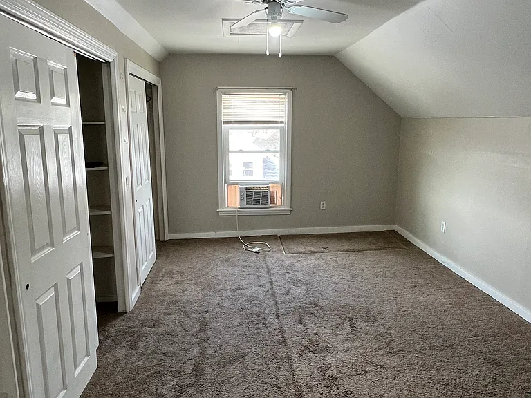 69 Hall St #3 — Photo 11