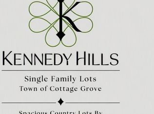 28 Quercus, Cottage Grove, WI 53527