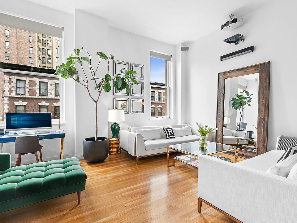 1st image of 305 2nd Ave APT 319