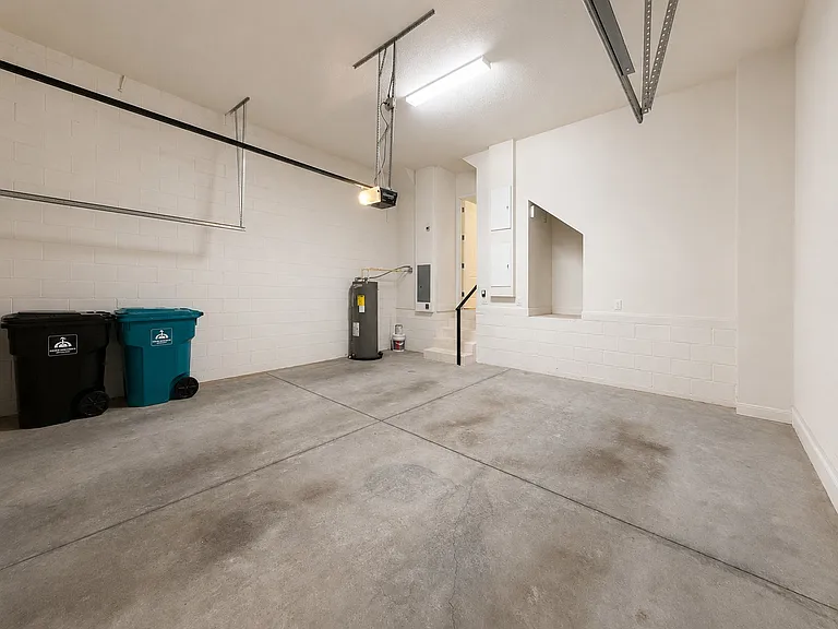 14225 Walcott Ave — Photo 32