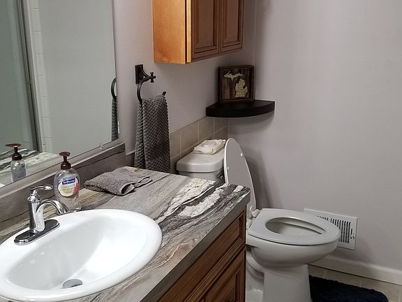 4th image of 11479 Lynhurst Dr