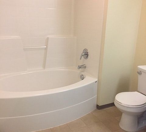 3rd image of 944 Discovery Cir NE Unit 415