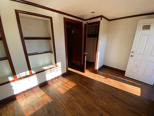 Rented by Lang Realty LLC | media 4