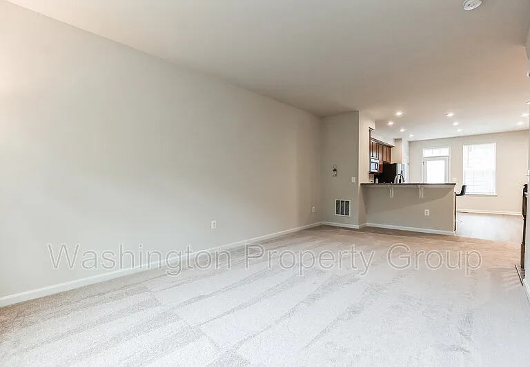 18315 Reaper Hill Ct #40 — Photo 8