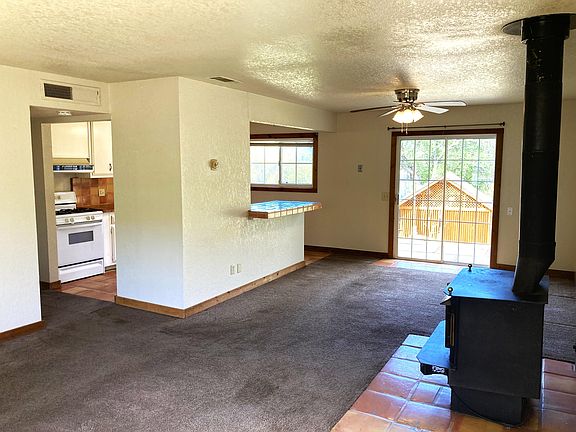 5th image of 45218 Hammond Drive