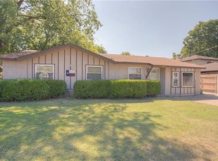 2229 SE 14th St, Grand Prairie, TX 75051