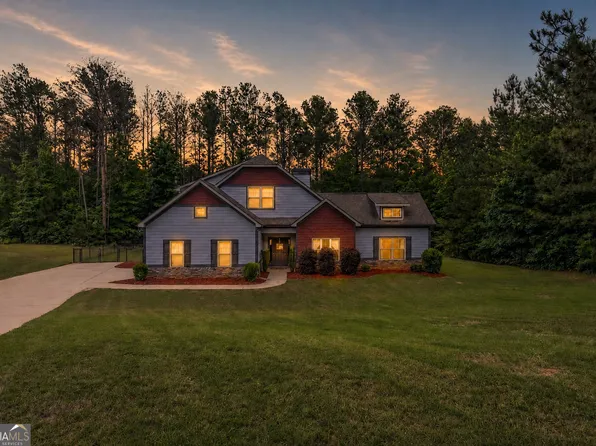5 Carlow Ct, Newnan, GA 30263