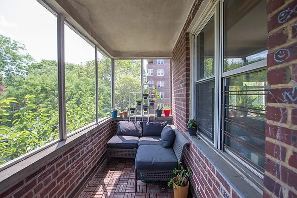 Sold by Lovett Realty, Inc. | media 15