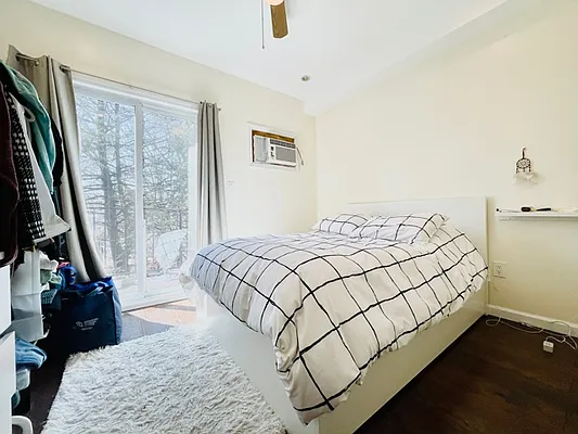 Rented by Level Group | media 3