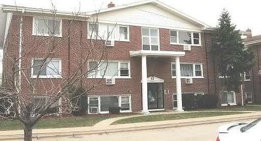 1st image of 10137 W Hartford Ct #2A