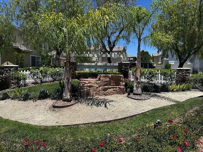 28433 Mayfair Dr — Photo 14