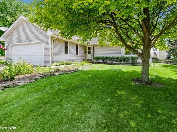 610 Maple Ave, Maple Park, IL 60151