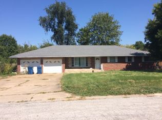 3700 Wickenhauser Ave, Alton, IL 62002