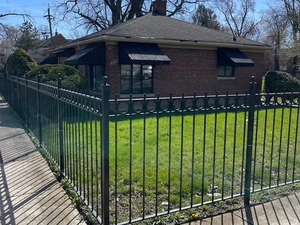 12035 S State St, Chicago, IL 60628