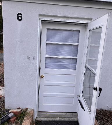 2nd image of 18147 Point Lookout Rd