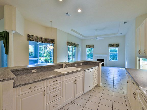 3rd image of 3757 Belfast Cir