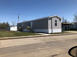 725 Cedar Rd, Bluffton, IN 46714