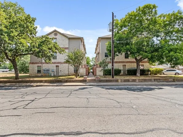 2021 S 8th St, Waco, TX 76706