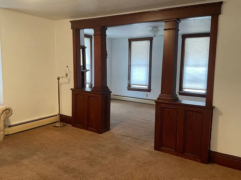 112 W Main St — Photo 14