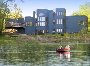 7911 Pickfair Dr, Bloomington, MN 55438