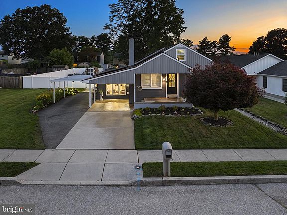 2nd image of 519 Meade Ave
