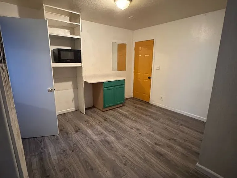 8489 Trout Ave #6 — Photo 7