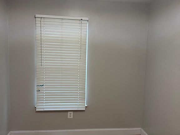 2nd image of 9606 Clocktower Ln #4