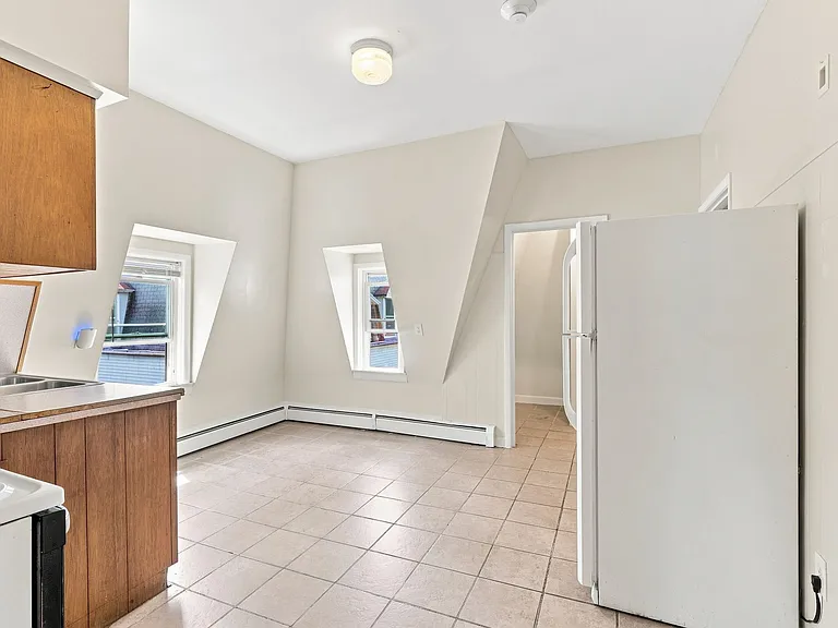 85 Parade St #3 — Photo 18