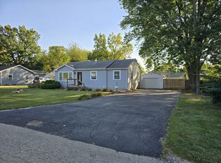2414 Emlong St, Joliet, IL 60435