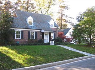 5200 Worthington Dr, Bethesda, MD 20816