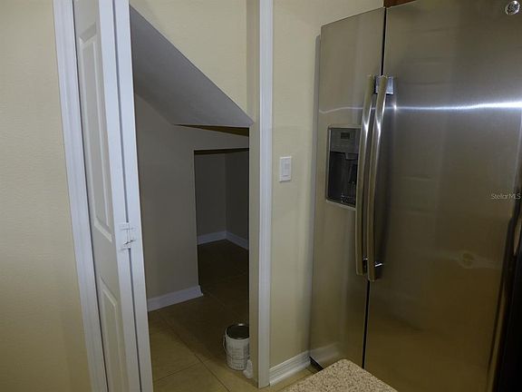 4th image of 531 Juniper Springs Dr #531