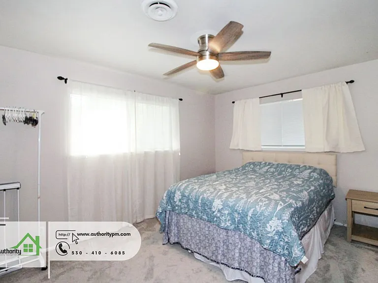 4548 Pensacola St — Photo 6