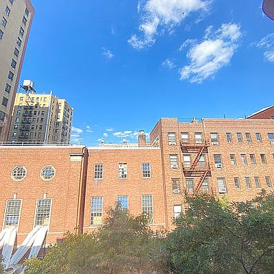 3rd image of 216 W 104th St APT 4C
