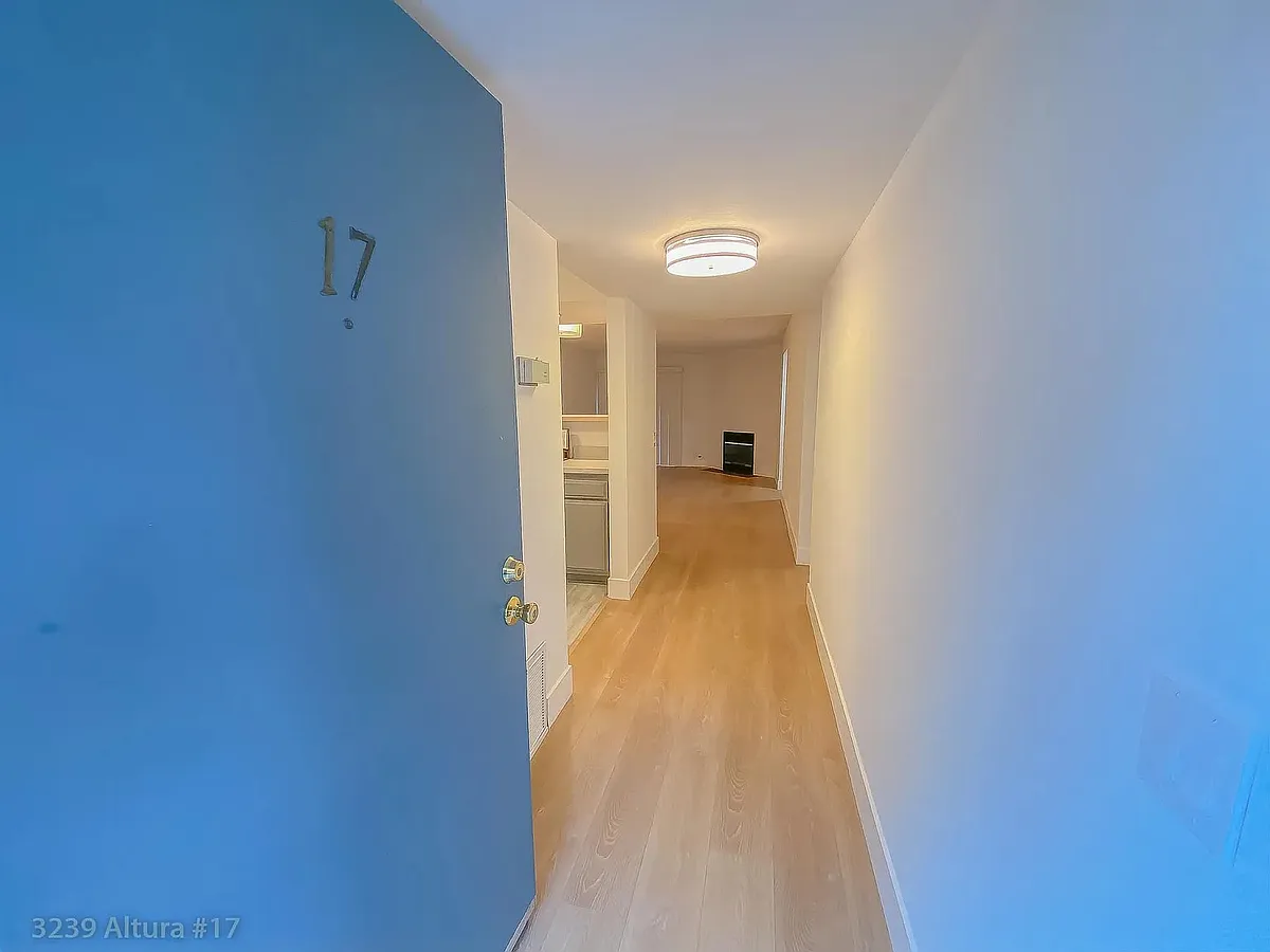 Building Photo - 3239 Altura Ave #17
