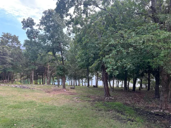 51 Summer Road, Kimberling City, MO 65686