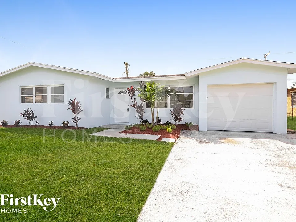 327 Azalea St