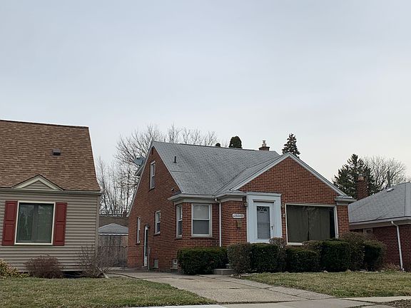 4th image of 15540 Angelique Ave